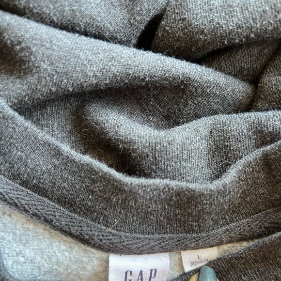 GAP women's size L gray crewneck sweatshirt  & matching joggers, size S - Picture 5 of 9